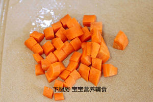 胡萝卜土豆鸡肉汤的做法 步骤5