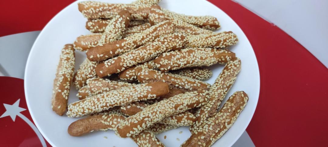 两个鸡蛋一碗面 让你轻松搞定小零食 酥脆可口 附细节视频详解