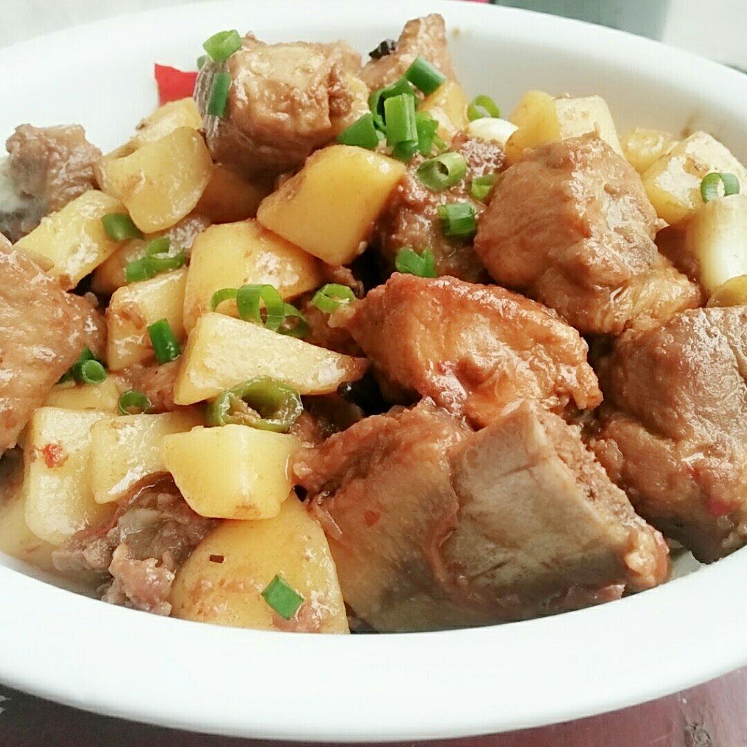 土豆炖排骨