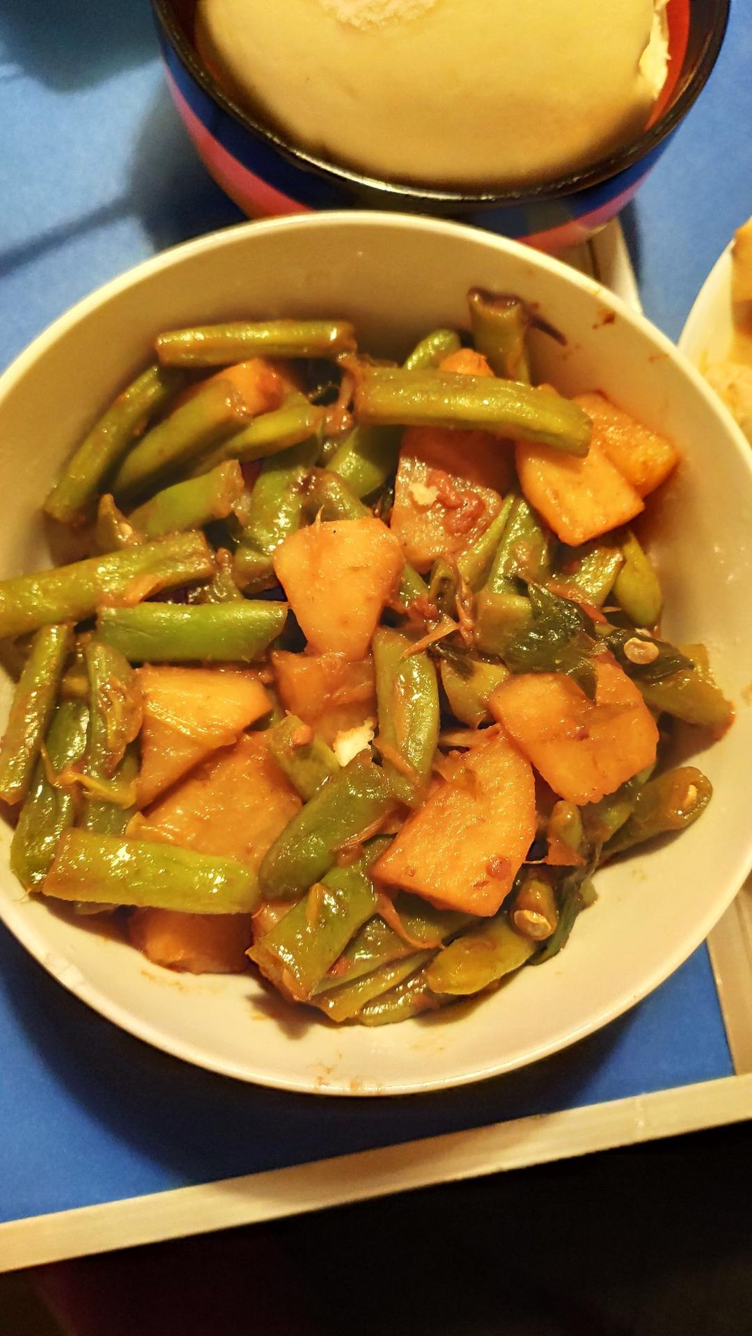 土豆炖豆角