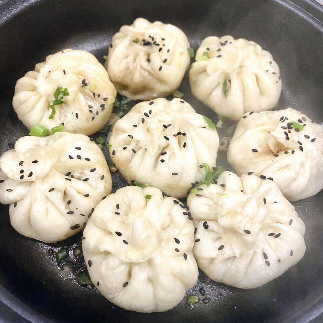 煎包子＆肉皮冻的做法