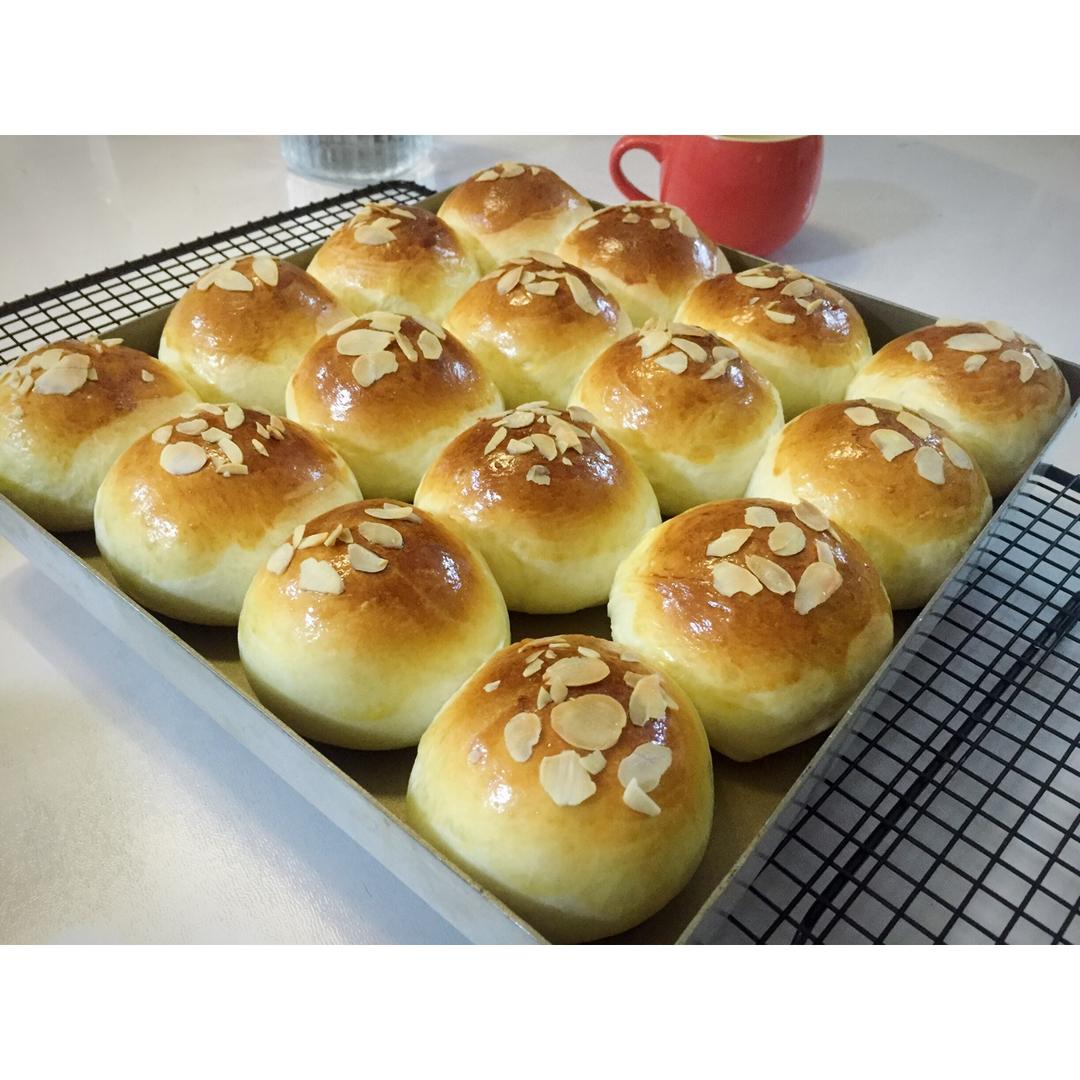 鲜奶油小餐包（一次发酵）