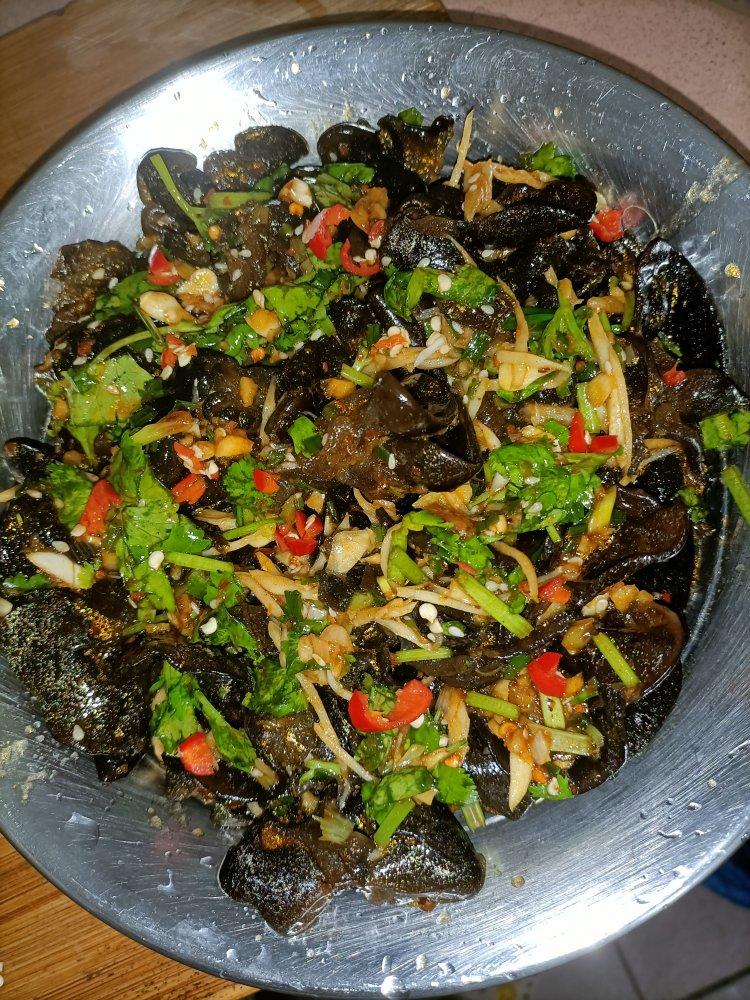 凉拌木耳一一爽口开胃