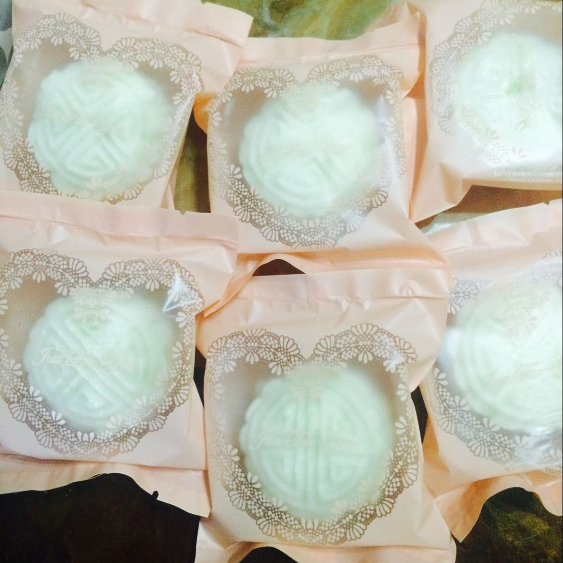 奶酪榴莲冰皮月饼 奶酪果酱Ice Moon Cakes with Durian & Cream Cheese