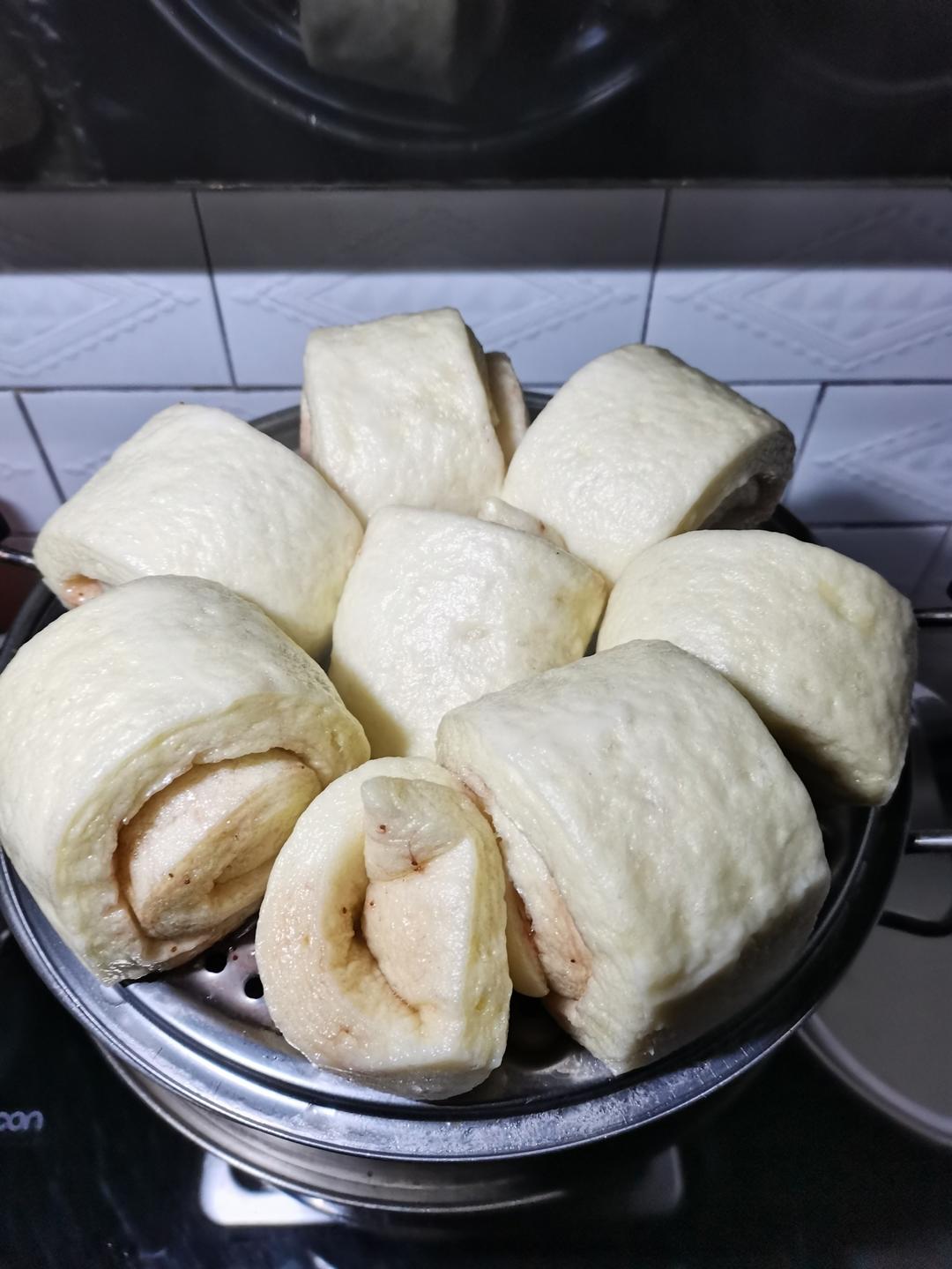 奶香小刀切（面包机揉面，草莓酱馒头，空气炸锅版6寸薄底披萨）