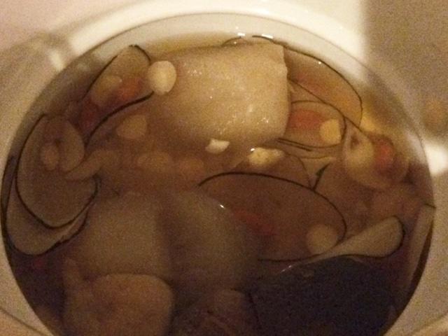 止咳汤- 无花果海底椰雪梨汤的做法