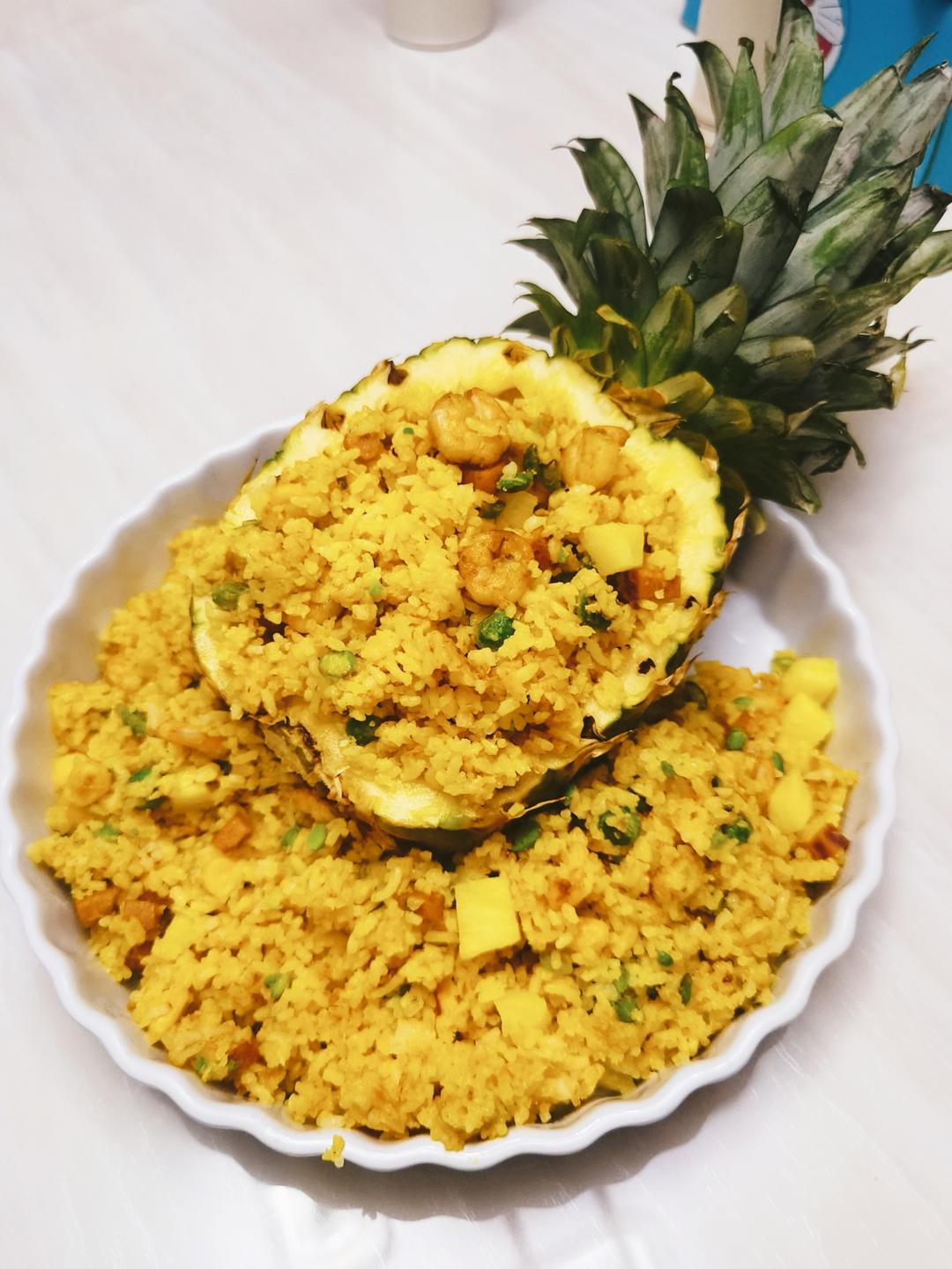 超正の泰式菠萝炒饭