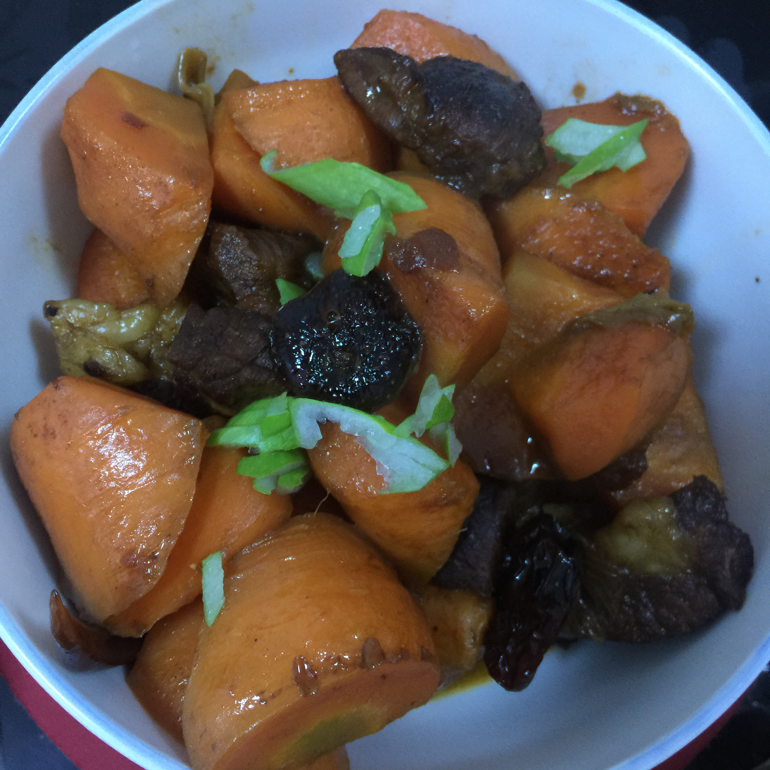 胡萝卜炖牛腩