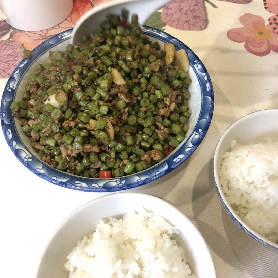 肉沫豆角下饭菜