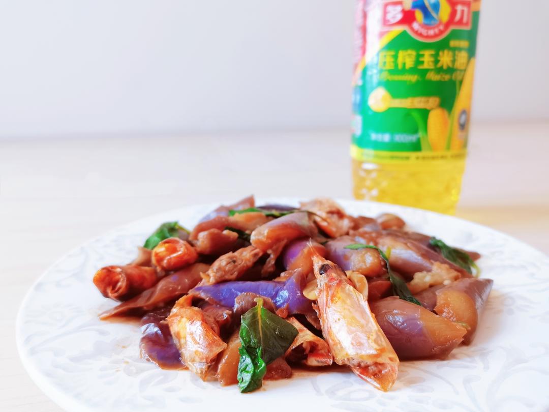 虾头油罗勒茄子的做法