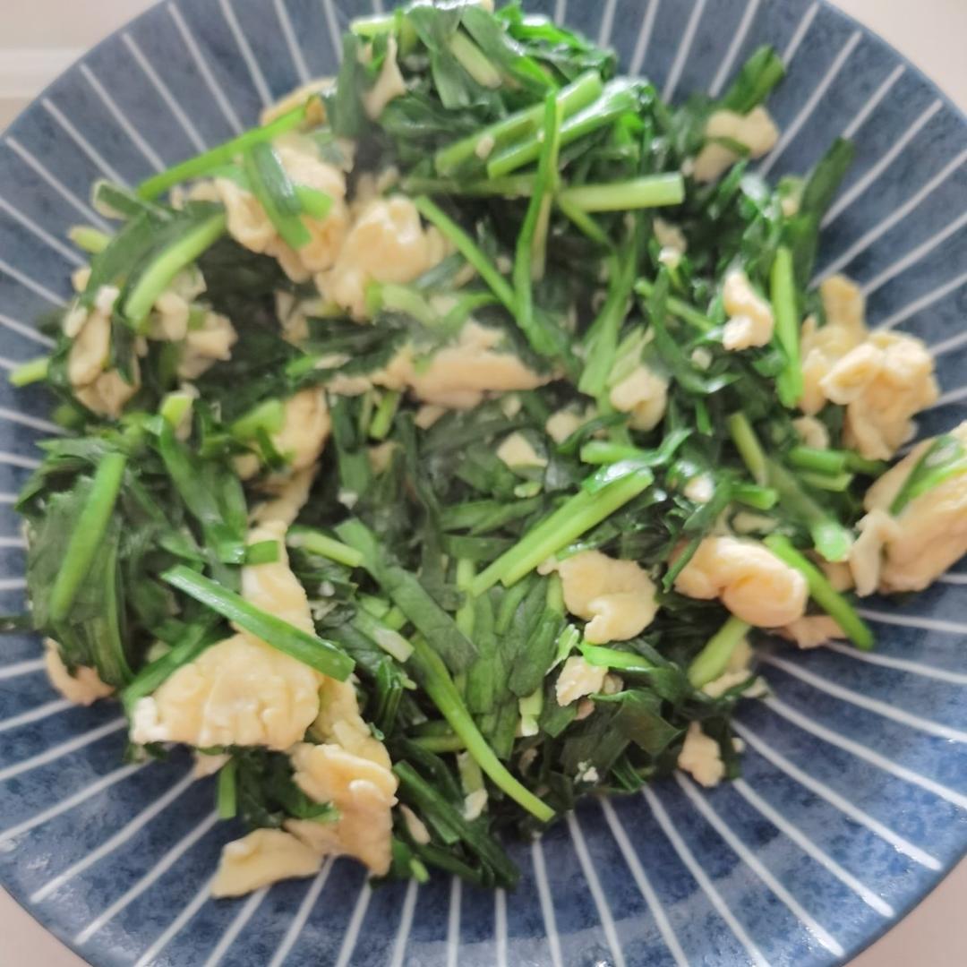 韭菜炒鸡蛋——三分钟快手下饭菜 掌握火候的秘诀