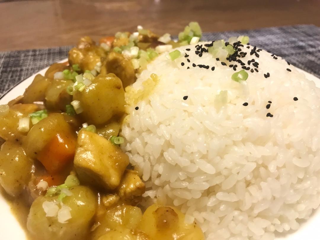 鸡肉咖喱饭