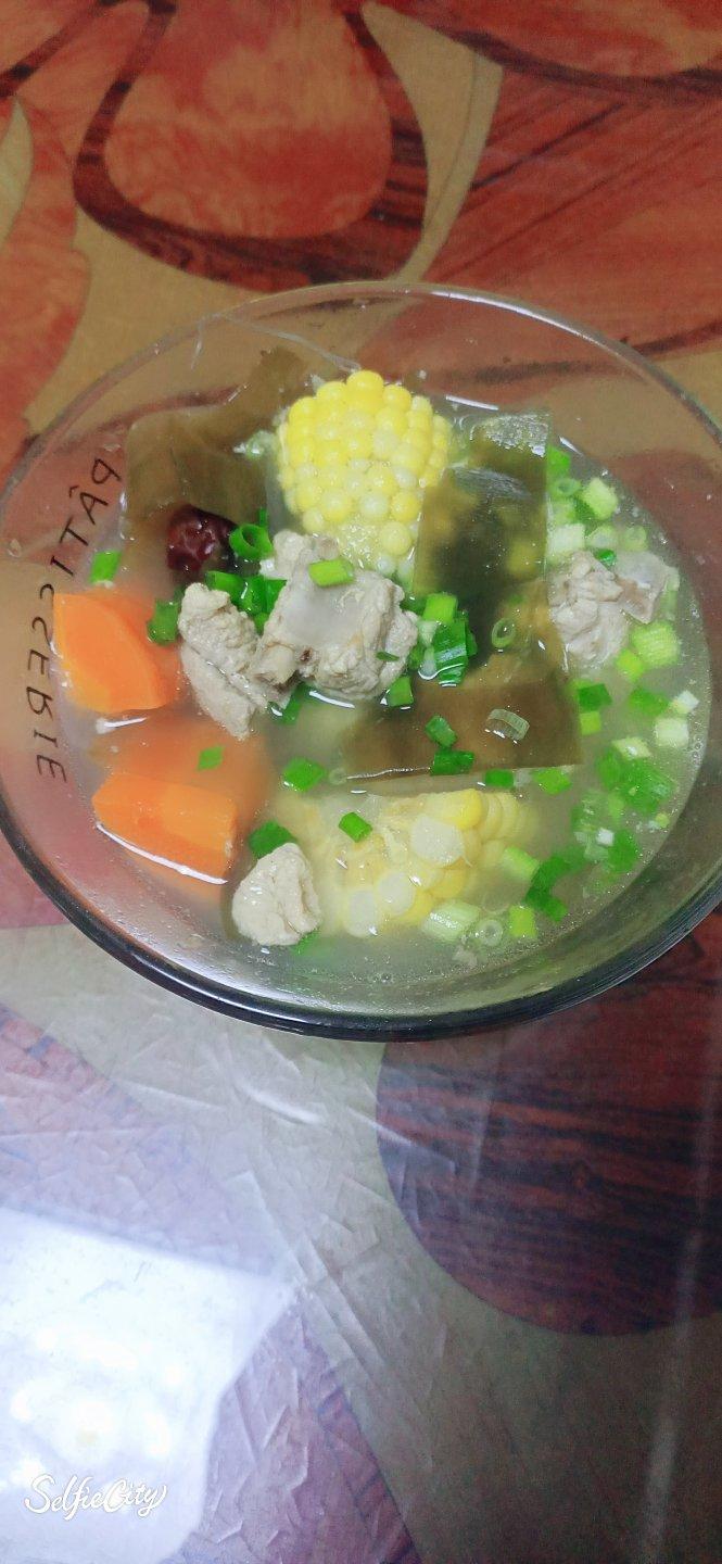 玉米海带炖排骨