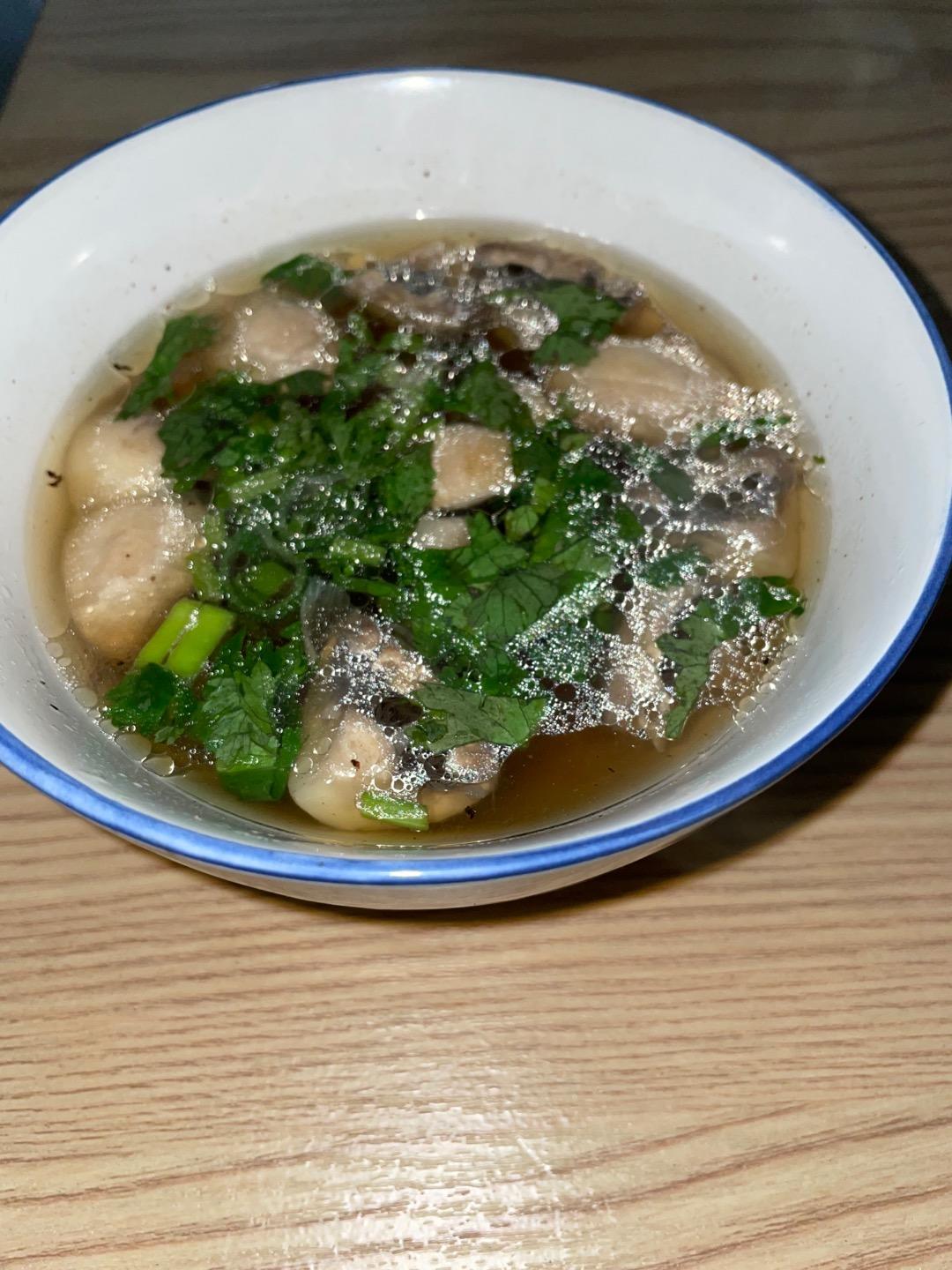 明明是素汤 却鲜得像鸡汤一样的「口蘑汤」