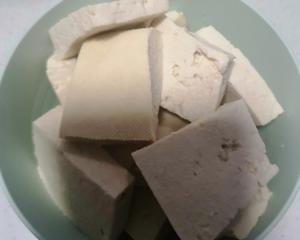 大白菜五花肉炖豆腐粉条的做法 步骤3