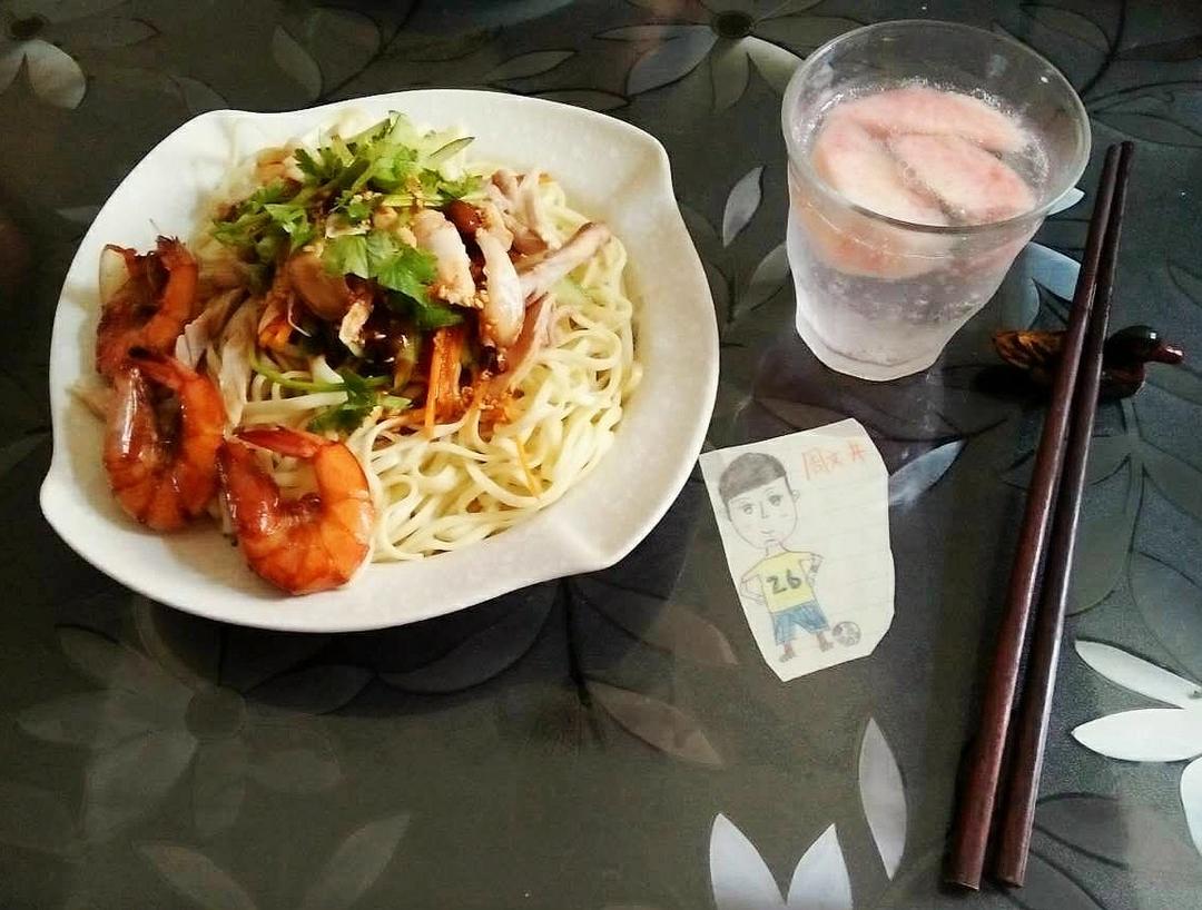 鸡丝凉面