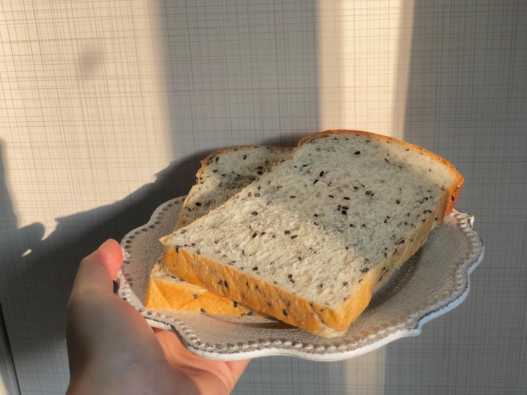 金大旺的黑芝麻吐司