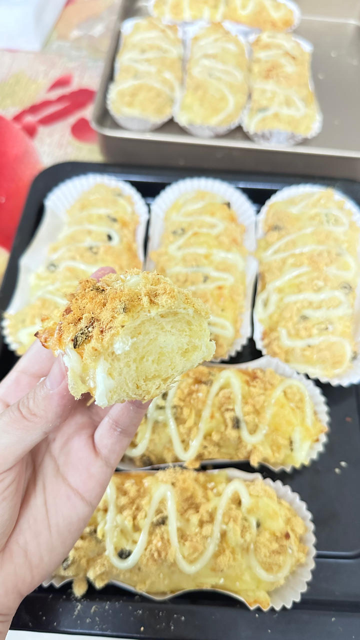 自用10年的台式万能面团新食谱来啦-肉松芝士条面包
