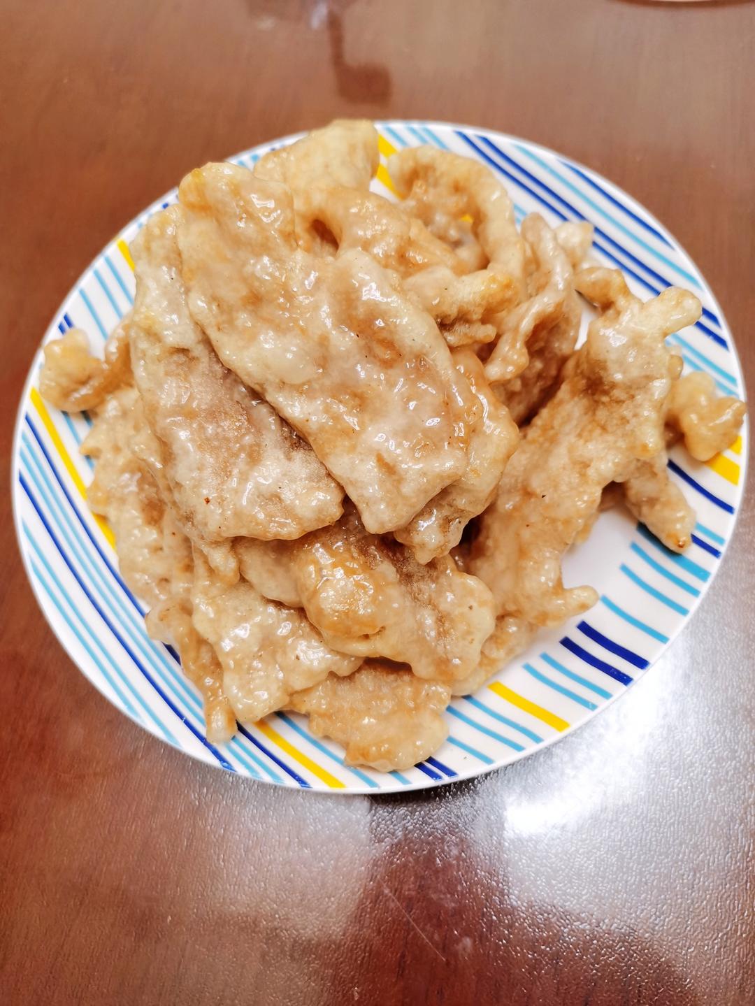 厨师长教你：“锅包肉”的家常做法，色泽金黄，口味酸甜！