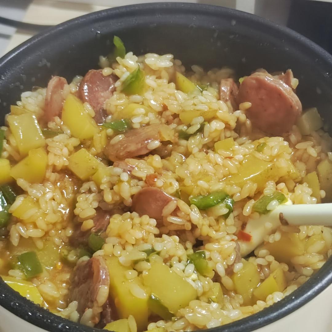 香绝了❗❗吃了还想吃的土豆腊肠焖饭❗❗