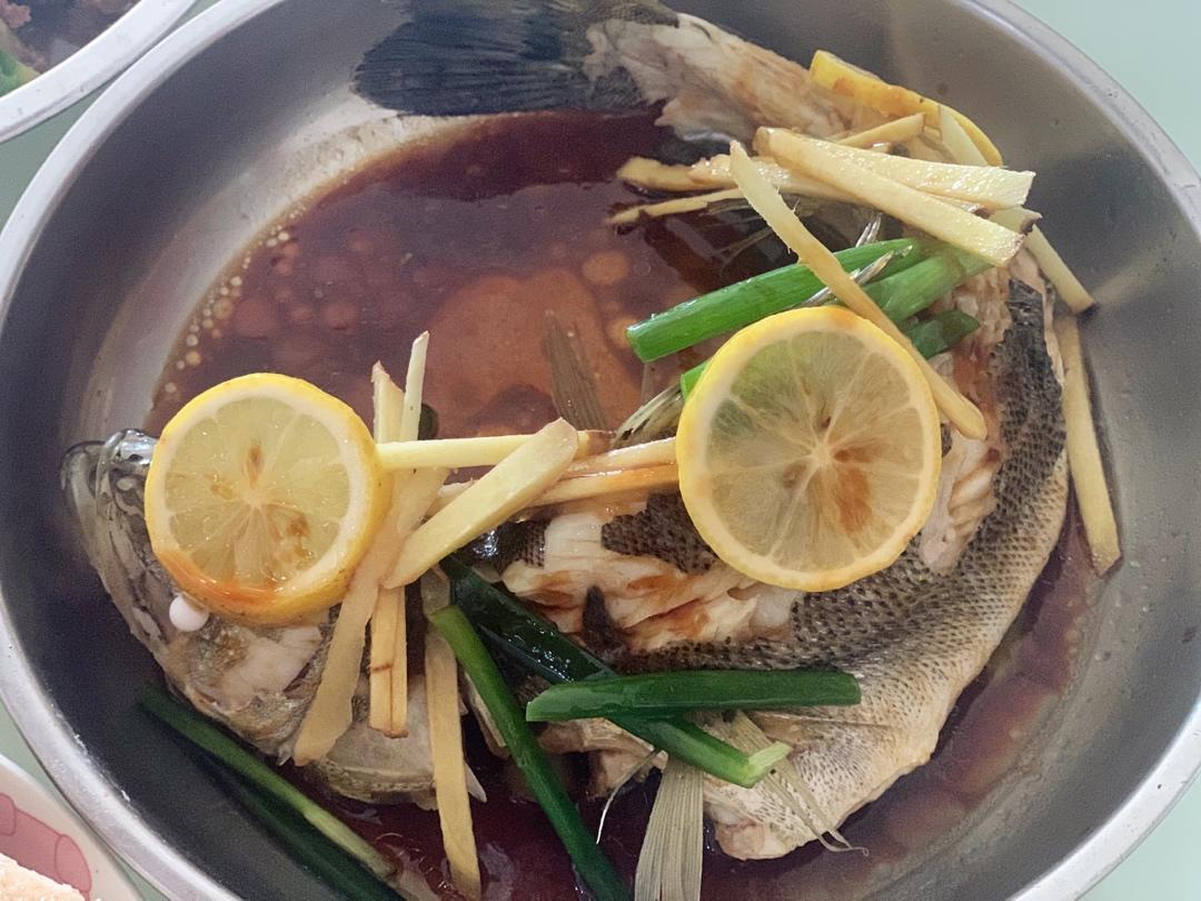 羊排手抓饭及各种硬菜～