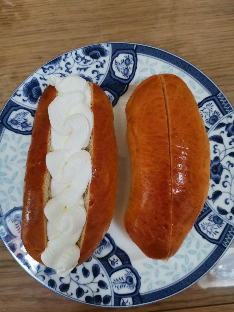 颜值奶油草莓甜心小面包