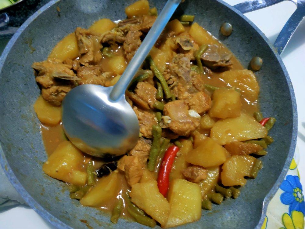 芸豆土豆炖排骨~~大东北著名土芸排