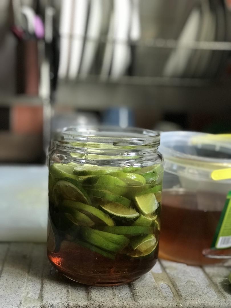 自制青柠蜂蜜茶
