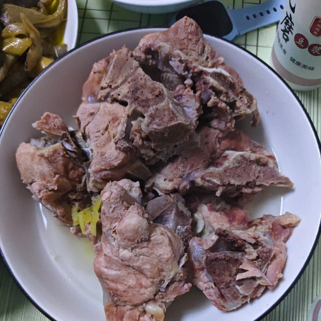 超好吃的清炖排骨/脊骨