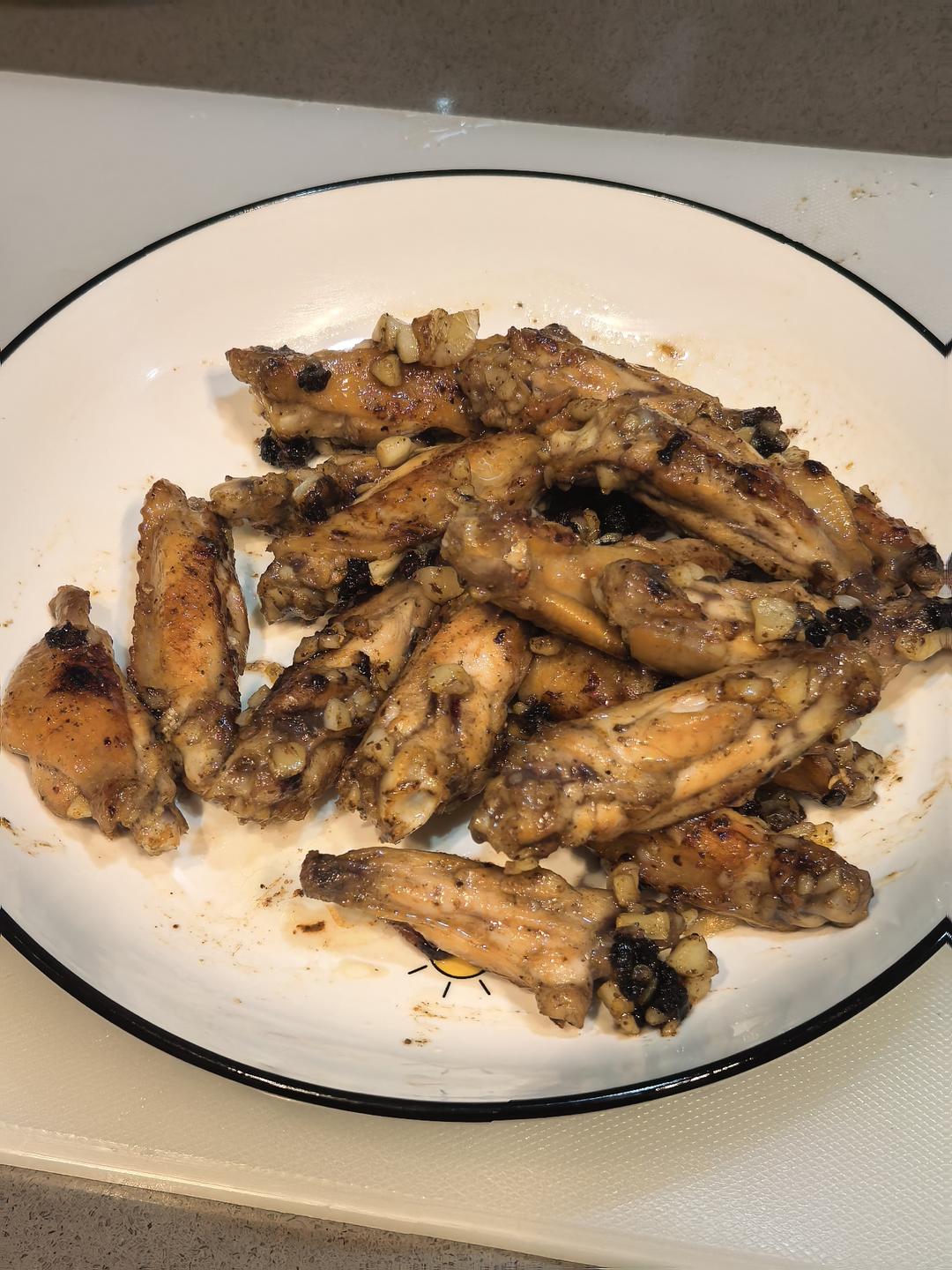 蒜香鸡翅，这才是鸡翅最好吃的做法