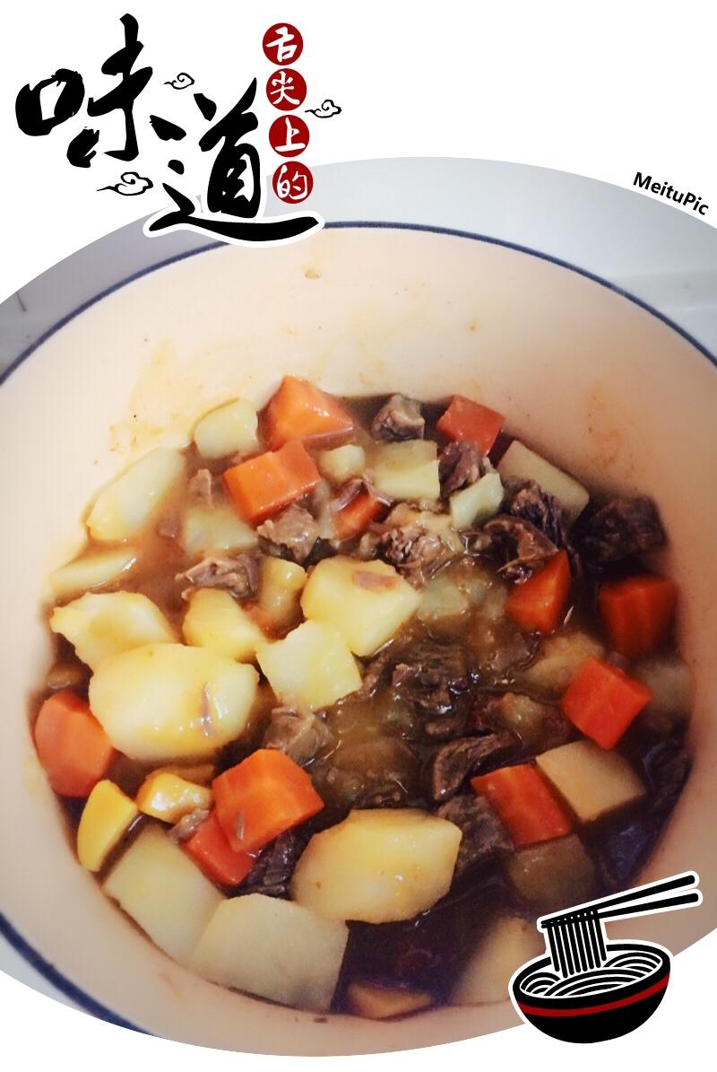 胡萝卜土豆烧牛腩
