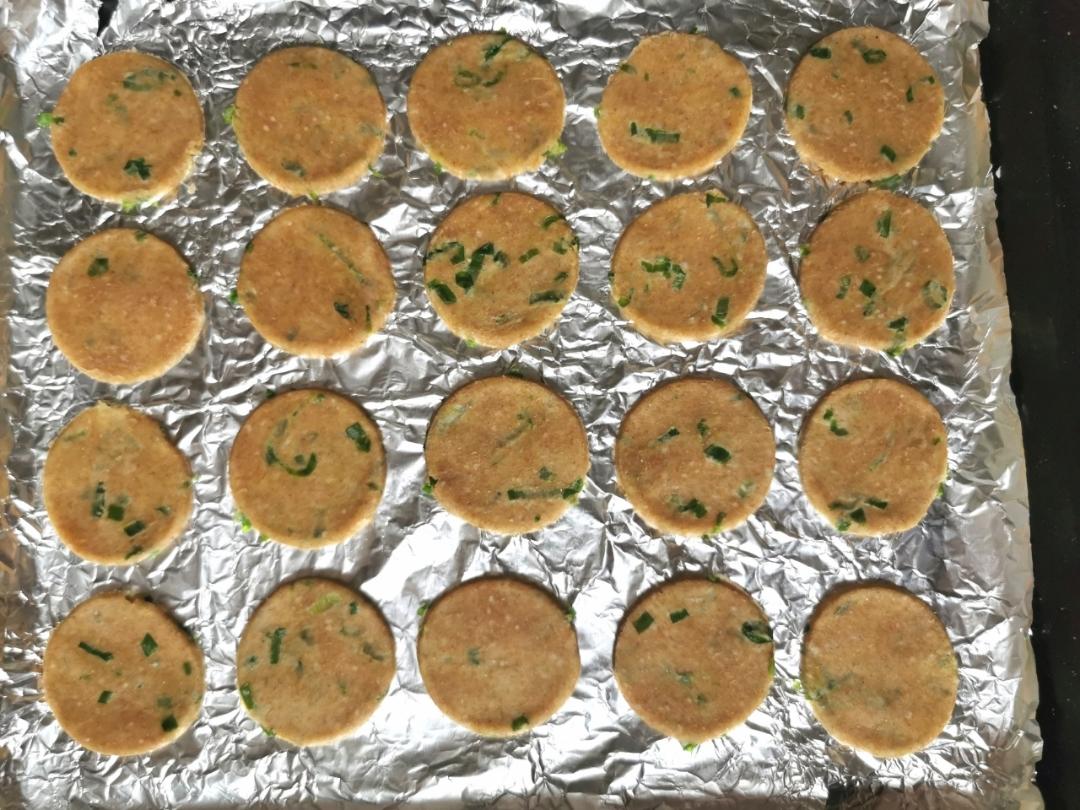 葱香饼干——全是家常材料，宝宝也能吃