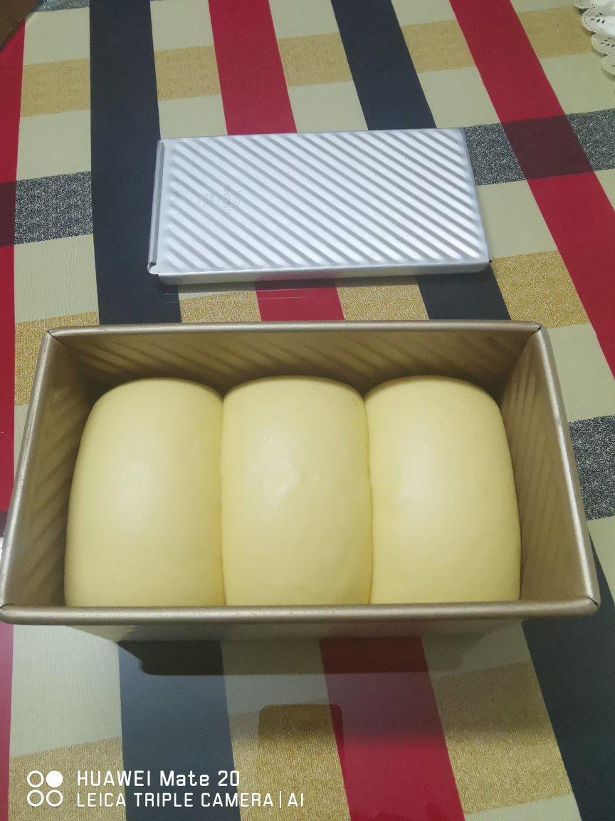 升级版奶香手撕吐司