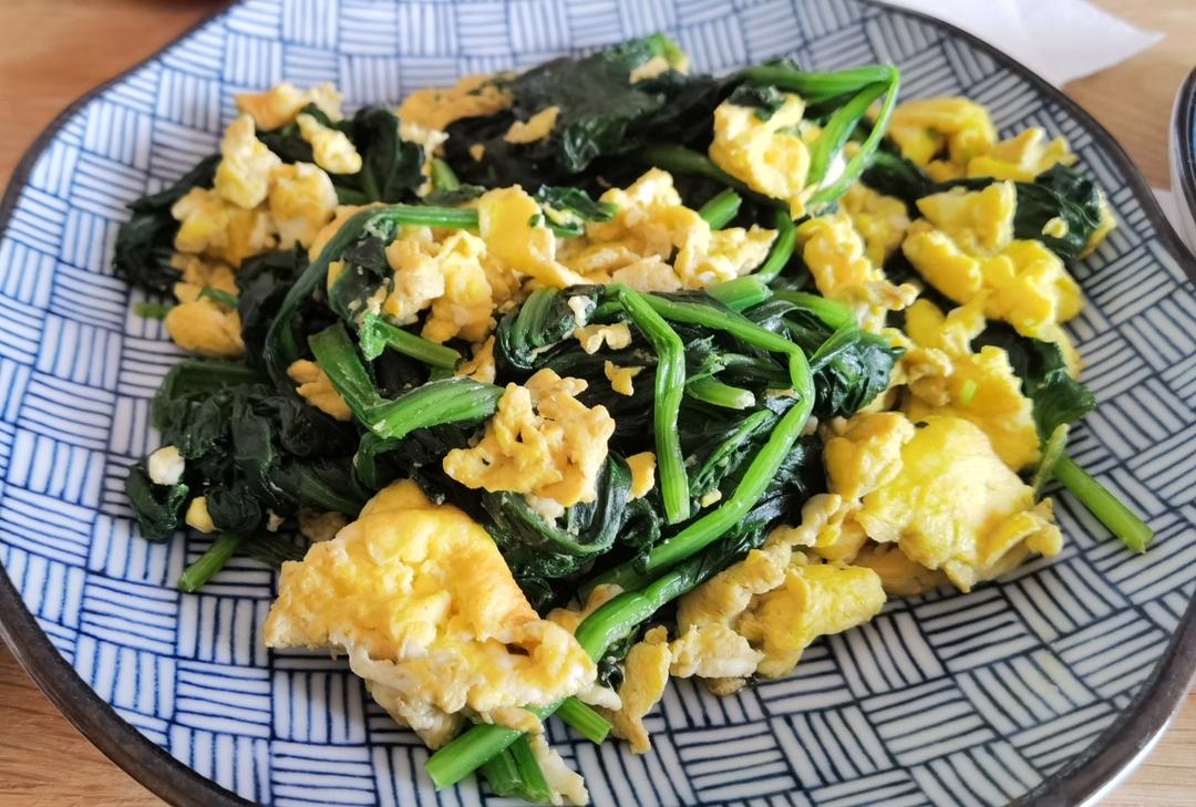 菠菜炒鸡蛋