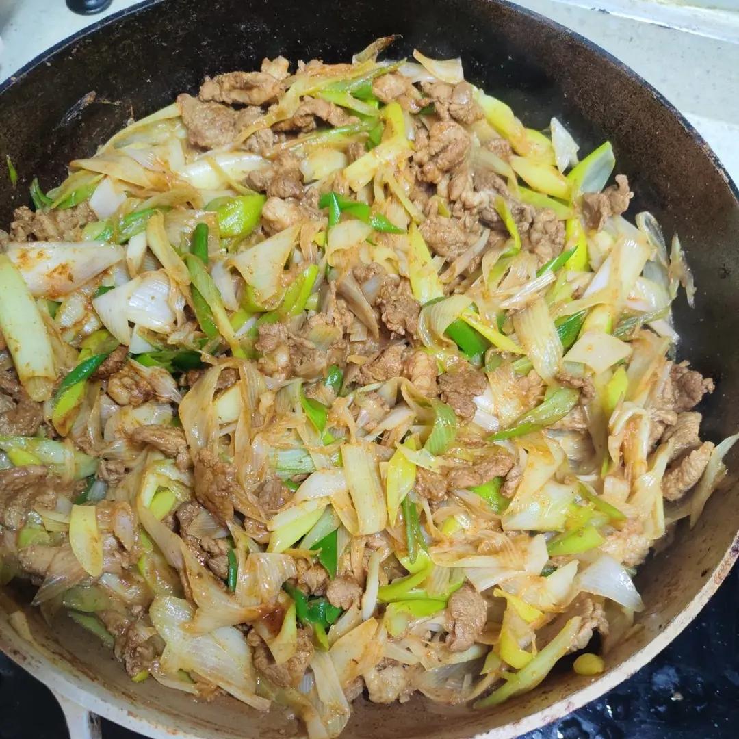 【嗷呜】老北京葱爆羊肉