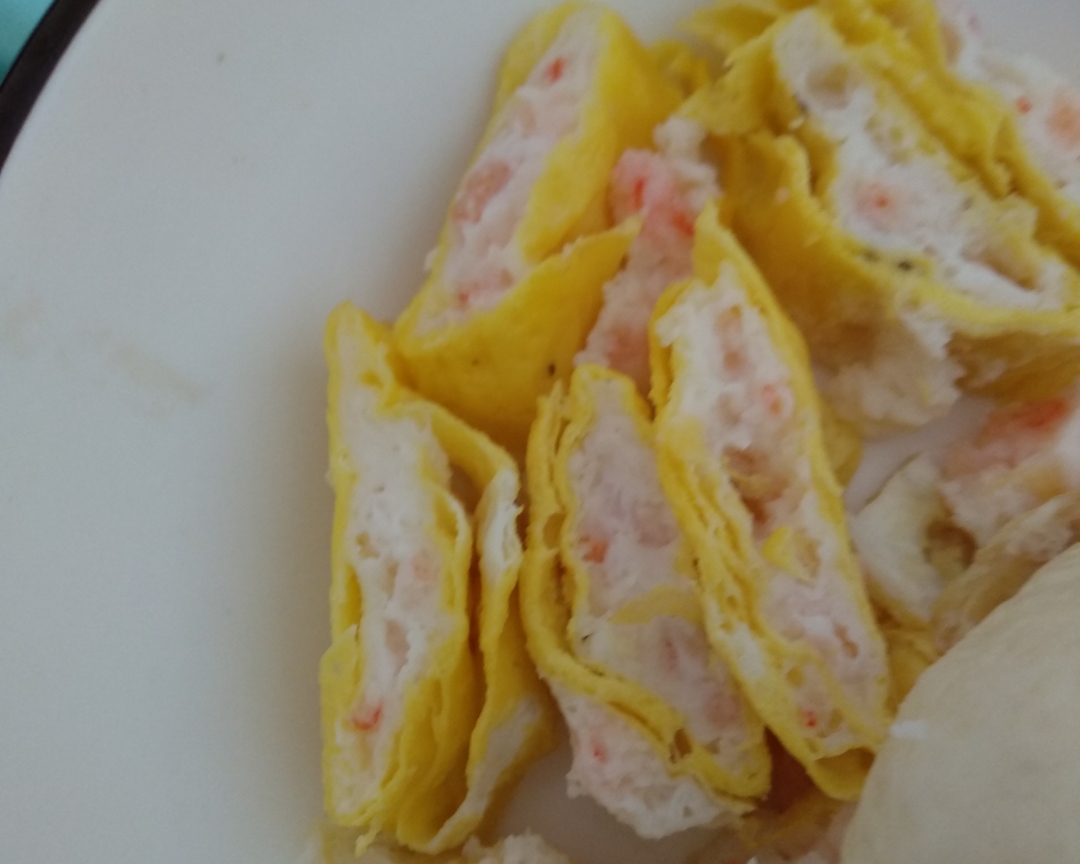 鲜虾鸡蛋卷的做法