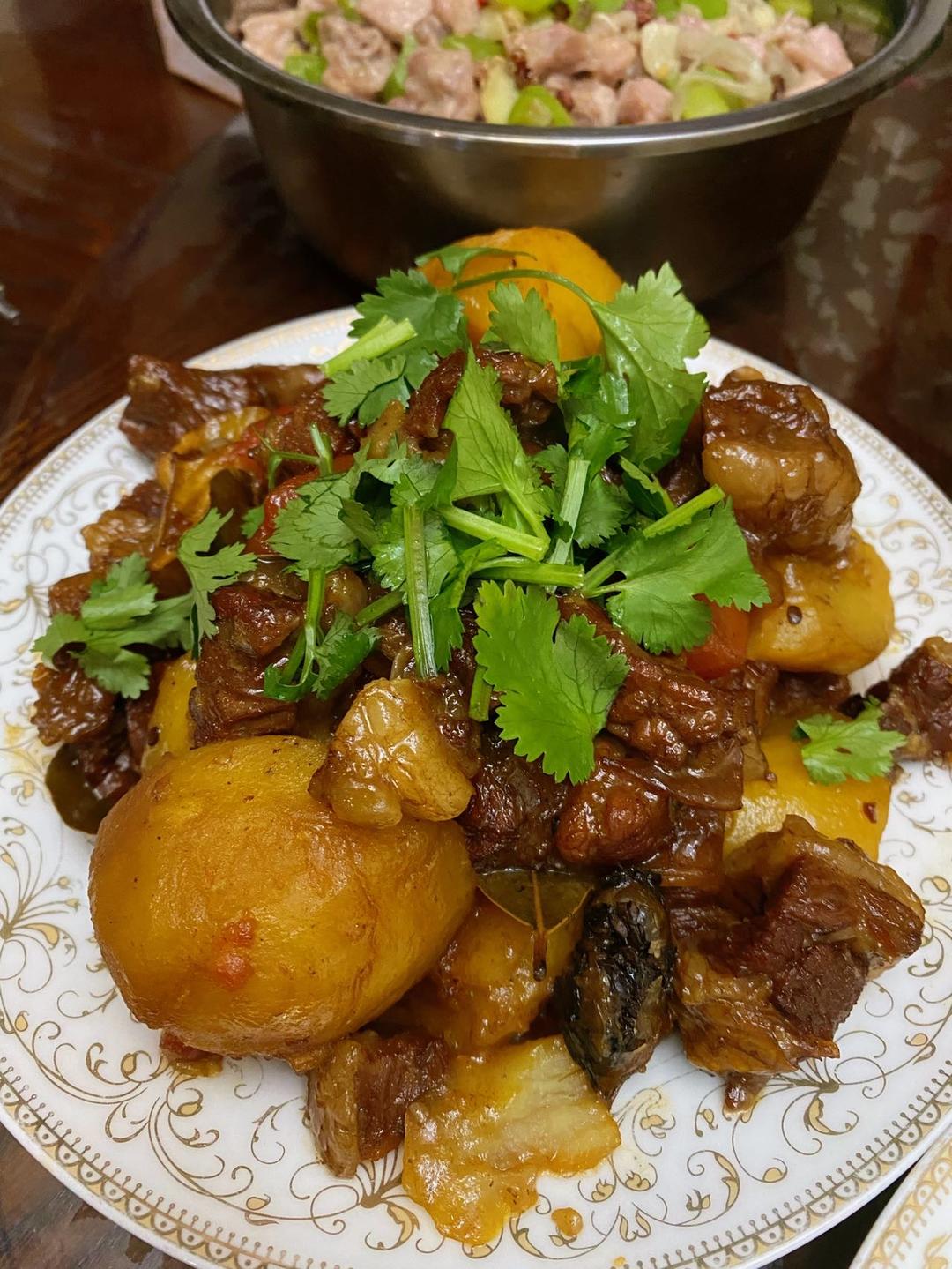 番茄土豆炖牛腩