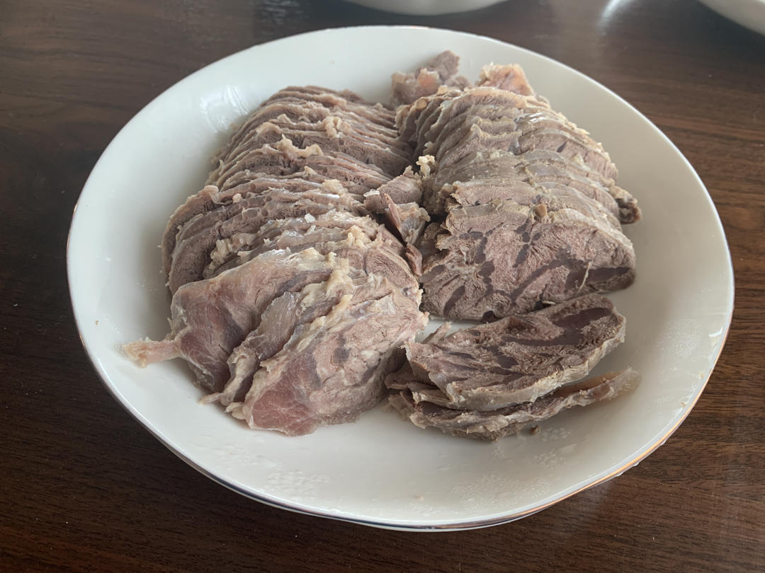 牛腱真是又简单又好吃2017-10-2552我要变身回火星白水牛腱清水牛肉