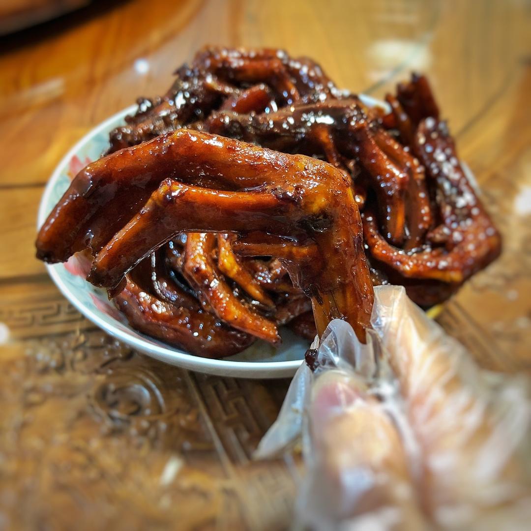 酱香鸭掌