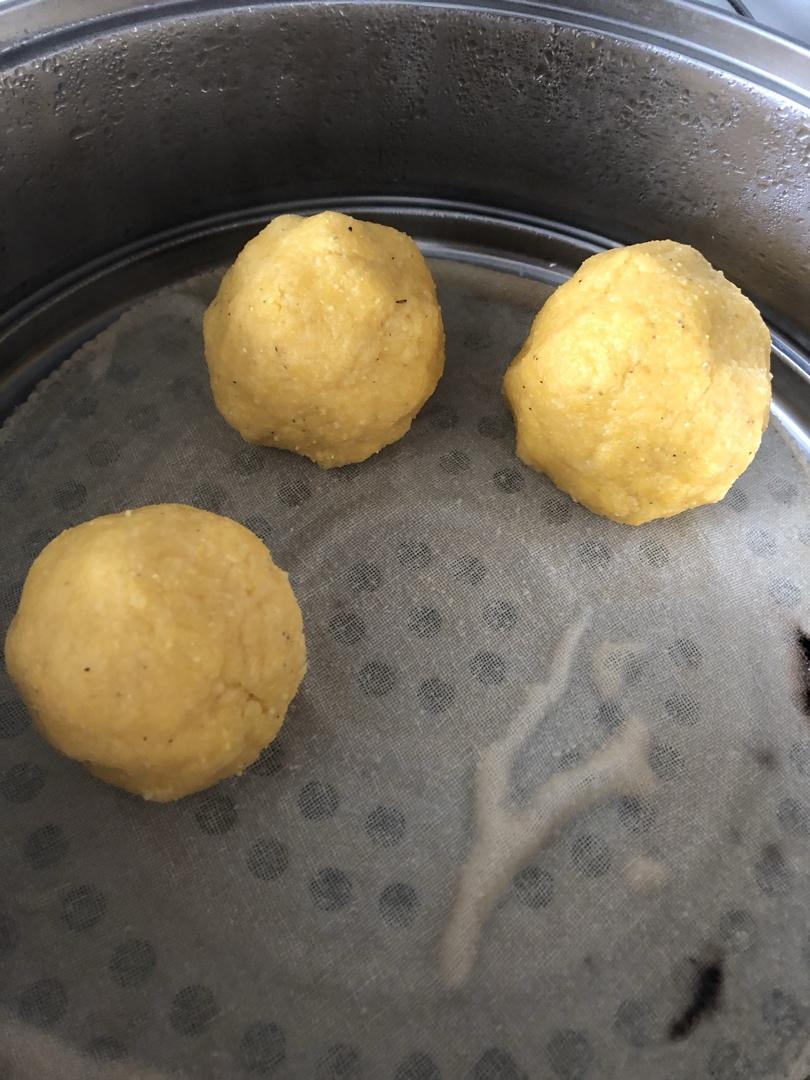 烫面窝窝头、即使凉了也不会硬、越吃越香的窝窝头、简单快捷