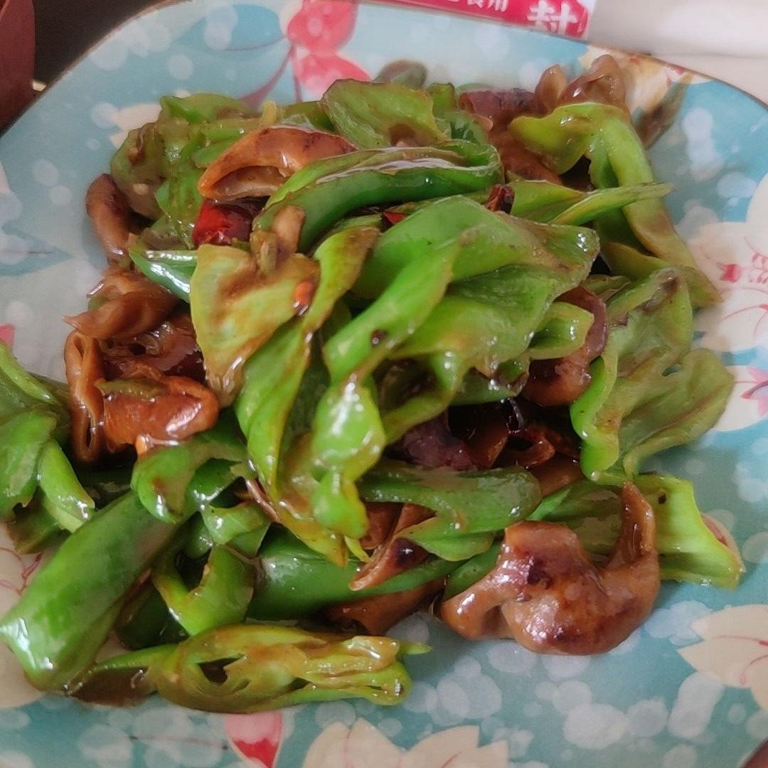 青椒肥肠