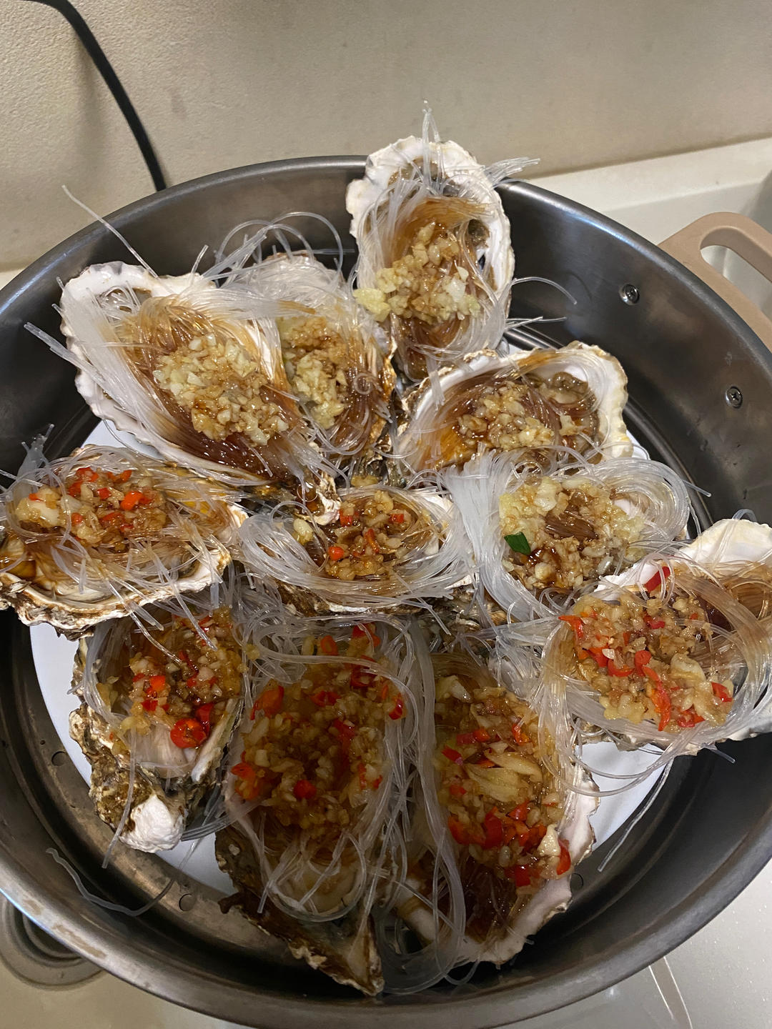 蒜蓉粉丝蒸生蚝