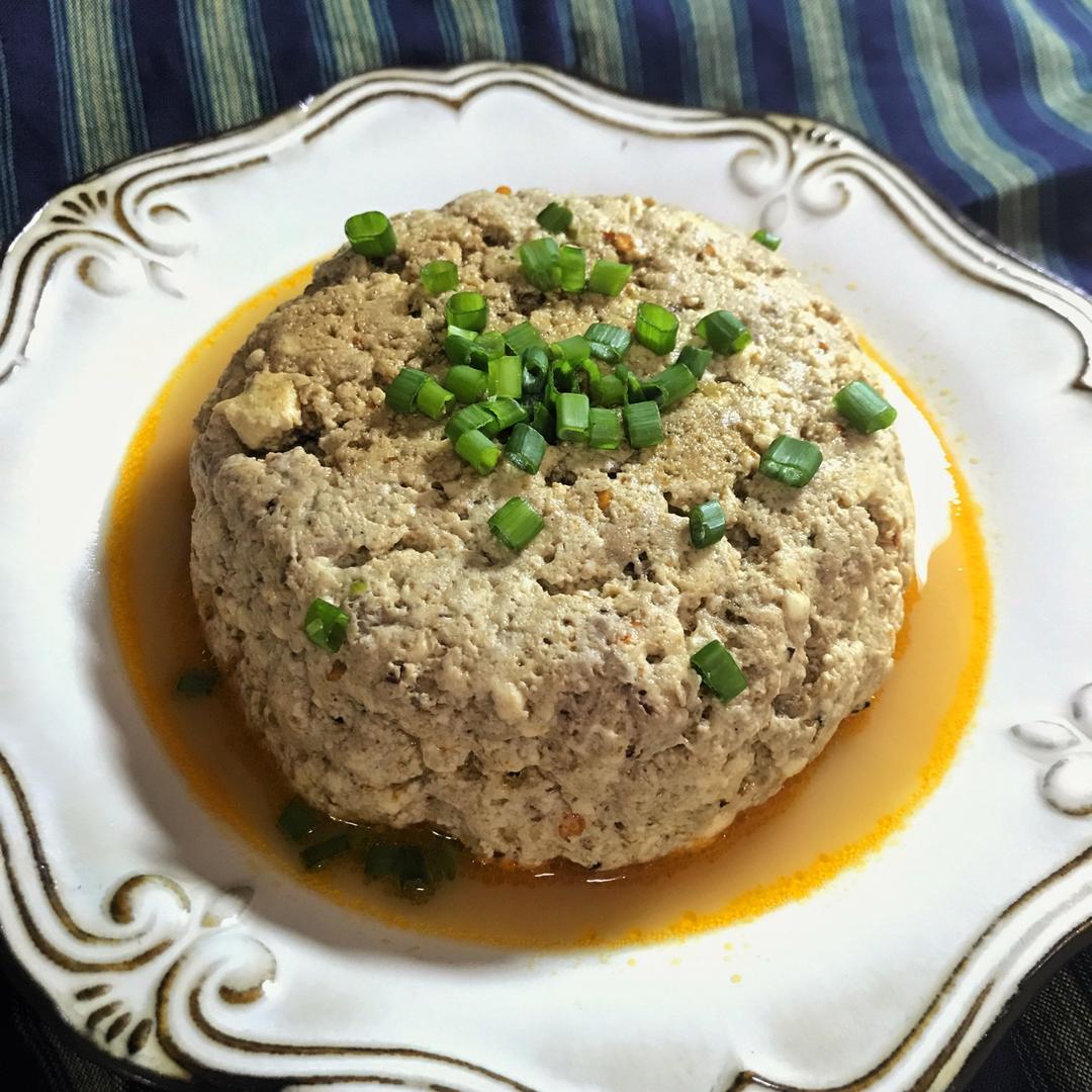 喷香豆腐蒸肉