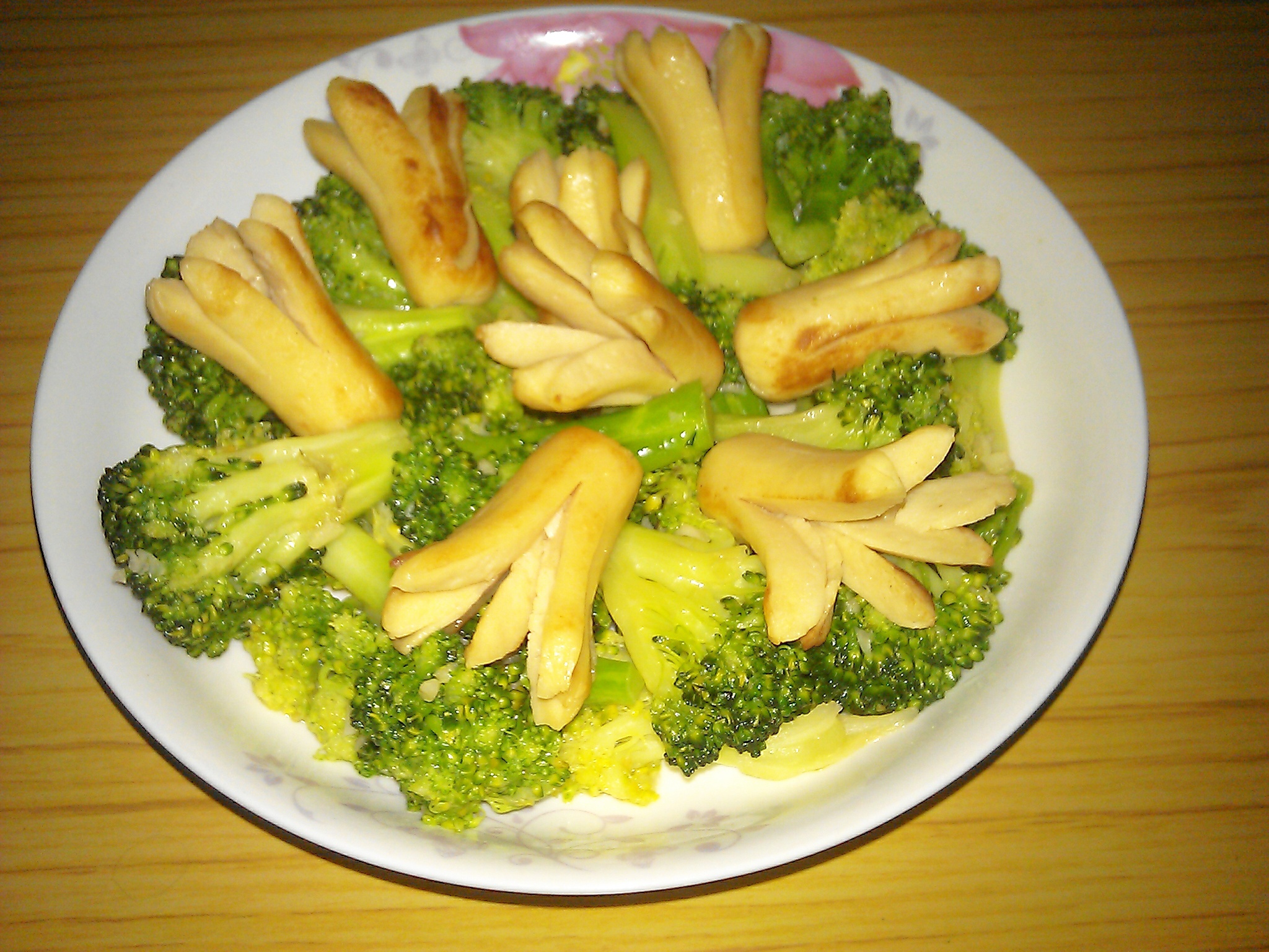 西兰花炒章鱼肠