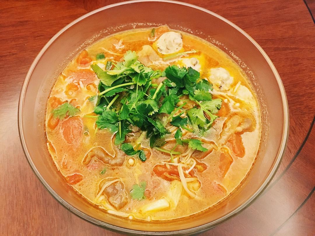 【金针菇番茄肥牛锅】