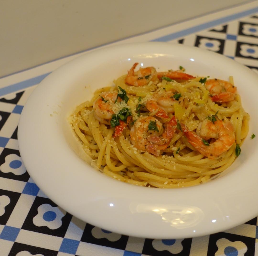 蒜香虾仁意面