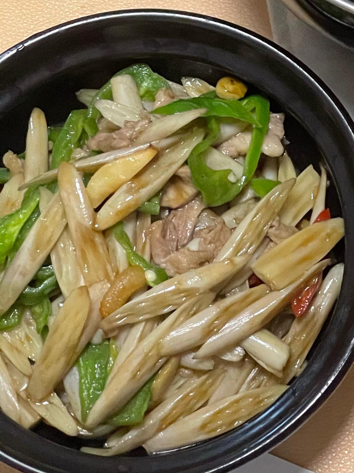能干掉几碗饭的酸辣藕带炒肉丝