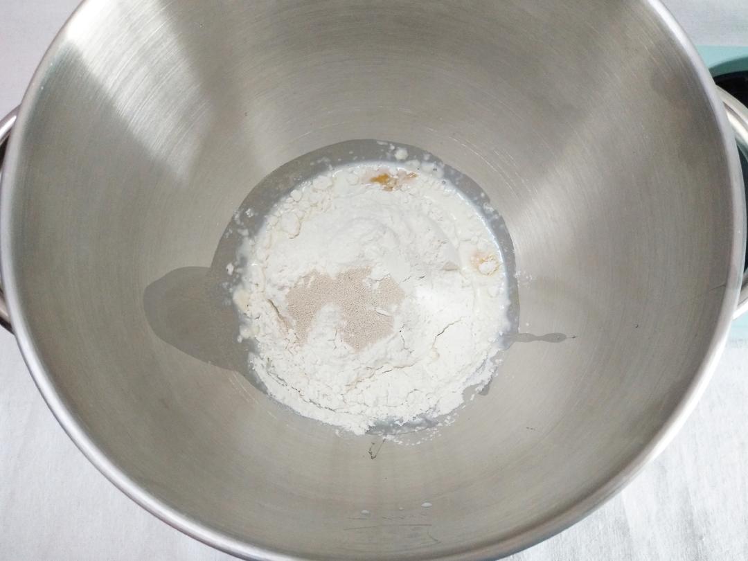 纯奶手撕吐司的做法 步骤1