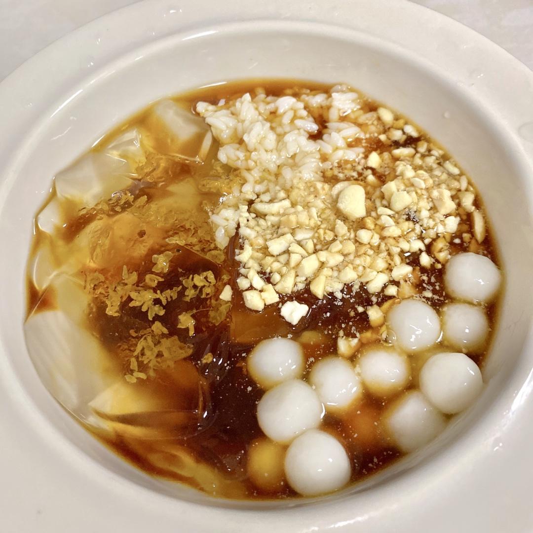 milchstralhjr做的黑糖桂花圆子冰粉