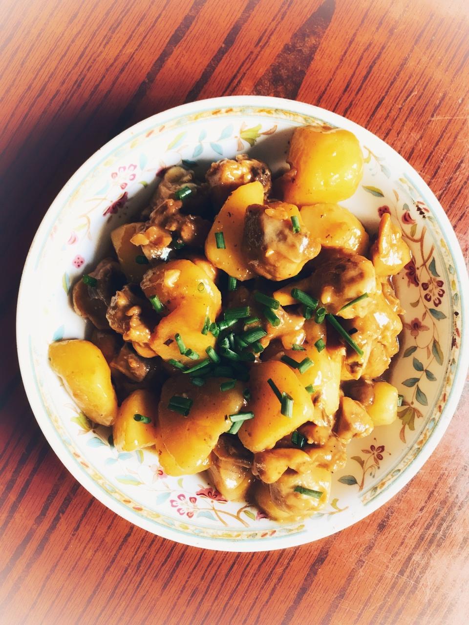 土豆焖鸡腿
